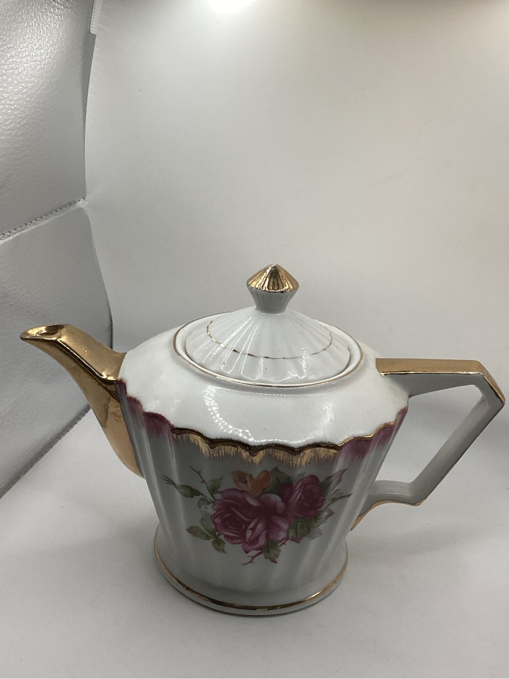 vintage Trimont Ware (Made in Japan) porcelain teapot pink roses gold trim